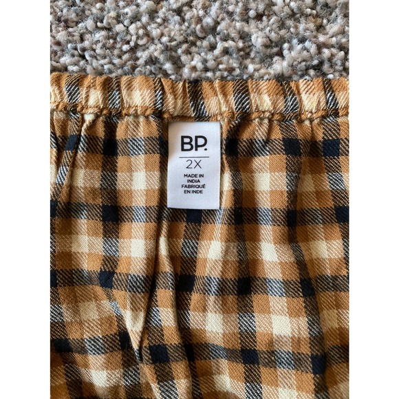 BP Brown Plaid crop top - 2X - Picture 3 of 4